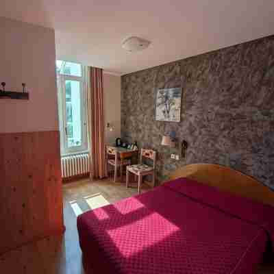 Logis Hôtel Régina Rooms