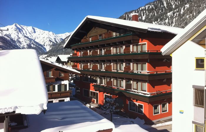 Hotel Tiroler Adler Bed & Breakfast