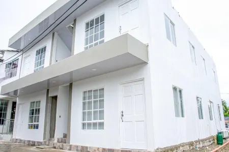 Apartamentos Turisticos Altamar Отели рядом с достопримечательностью «Плайя Спрат Бигт»