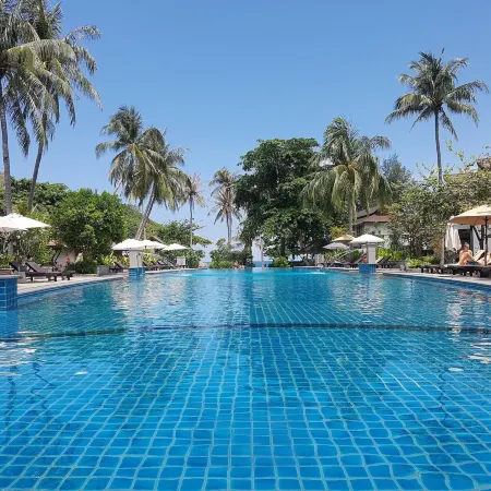 Maehaad Bay Resort Отели рядом с достопримечательностью «Хад Яо»