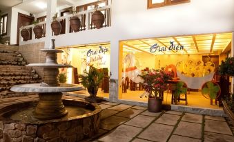 Melody Hotel