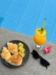Yello Hotel Paskal Bandung - Swimmingpools