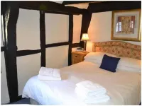 Grade II Listed Cotswolds Self Catering Accommodation. VisitEngland