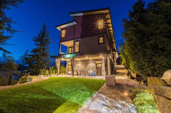 The Lodge on Harrison Lake Hotels in 