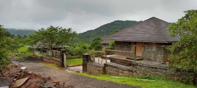Casuarina Resort Park Các khách sạn ở Varoti Kh.