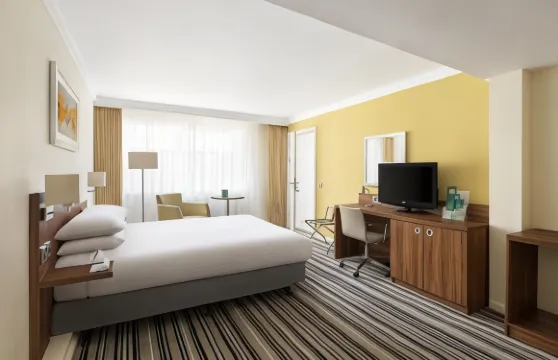 諾維奇假日酒店