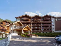 Teleferic Grand Hotel Hotels near Ruia