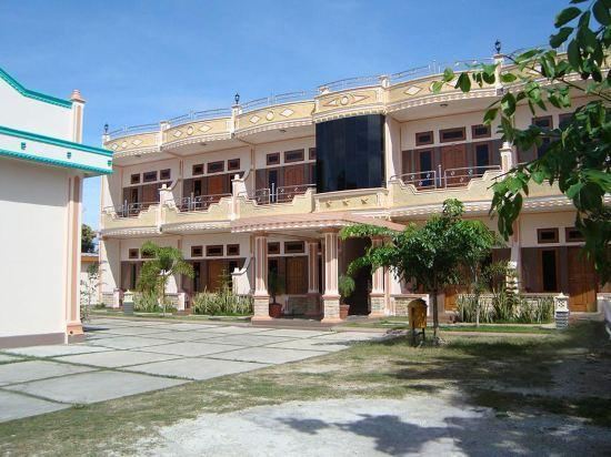 Nagoya Inn Sabang