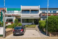 Hotel la Rosa Amsterdam Beach فنادق في زاندفورت