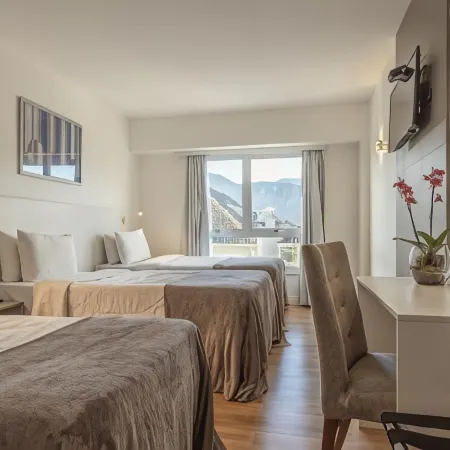 ATH Hotel - Américas Townhouse Отели рядом с достопримечательностью «Фьючер Арена»