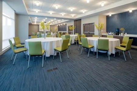 Holiday Inn Express & Suites Murrieta - Temecula