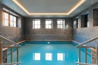 Van der Valk TheaterHotel de Oranjerie - Pools