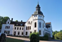 Hellidens Slott Отели в г. 