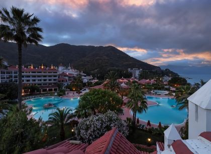 Marti Resort Deluxe Hotel