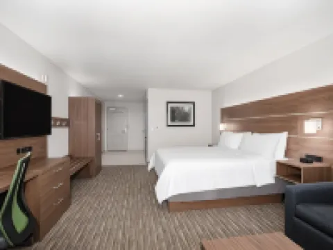 Holiday Inn Express & Suites CHOWCHILLA - YOSEMITE PK AREA by IHG Hotels in Madera County