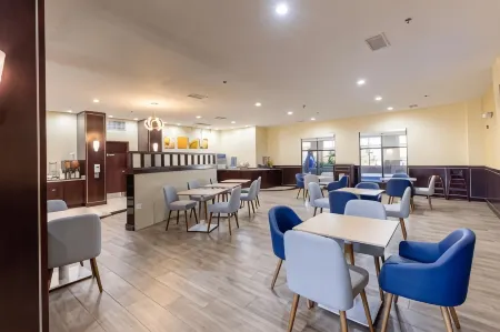 Comfort Suites Troy-I75