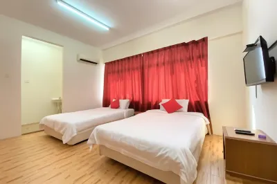 B-Hotel Hotels near Sungai Nibong Gospel Hall (சுங்கை நிபோங் நற்செய்தி மண்டபம்/Dewan Injili Sungai Nibong)