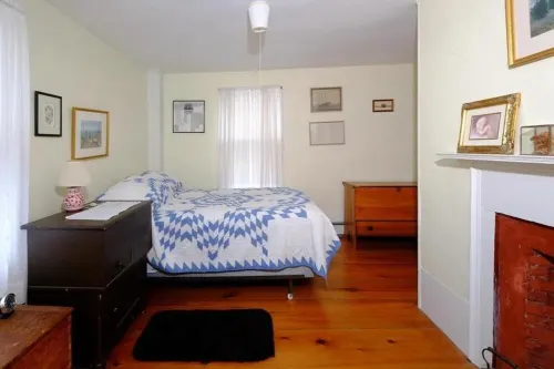 Don't miss the Pumpkin Festival weekend filled with lobster dinners and oysters