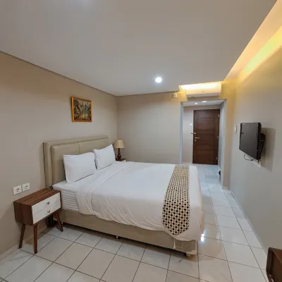 Christine Hotel Jogja فنادق في Gedong Tengen