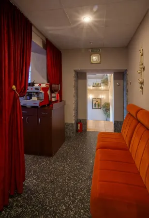 Mirazh Hotel Отели в г. Тула