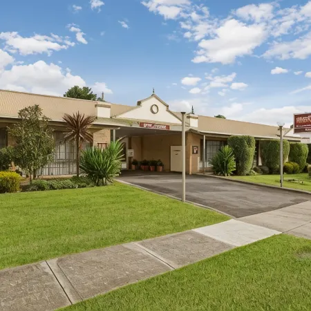 Manifold Motor Inn