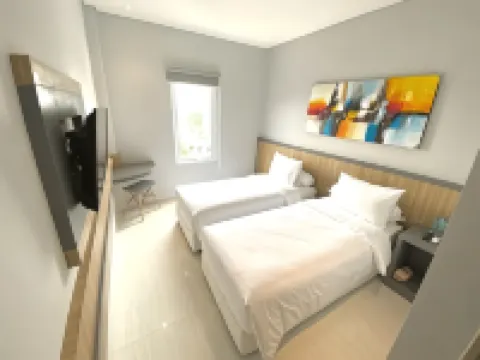 Front One Hotel Gresik