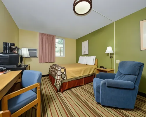Super 8 by Wyndham Minot Airport Hotels in Minot