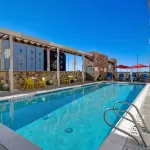 奧德薩希爾頓惠庭套房飯店