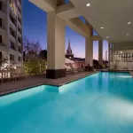 洛杉磯格倫代爾希爾頓安泊飯店