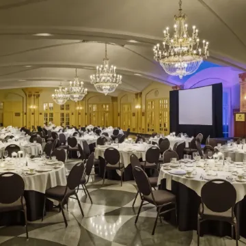 Hilton President Kansas City Отели рядом с Международный аэропорт Канзас-Сити