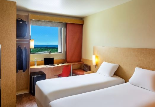 이비스 칸쿤 센트로 외관