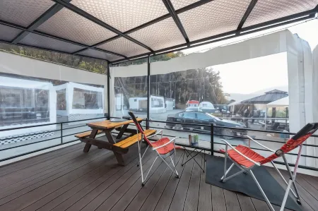 Jade Byeolbit Caravan Отели рядом с достопримечательностью «Jade Garden»