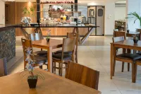 Foz Plaza Hotel - พร้อมอาหารเช้า