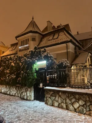 Hunyadi Hotels in 