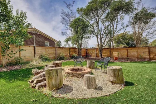 Charming Mid-Century Modern get away for up to 7