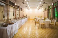 Hotel Jai Niwas - บริการรถรับส่ง