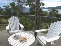 The Tree House Hotels in Alonnah