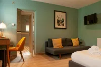 The Cowdray Arms Hotels in Haywards Heath