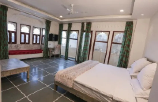 Hotel Mewari Villa Pure Veg