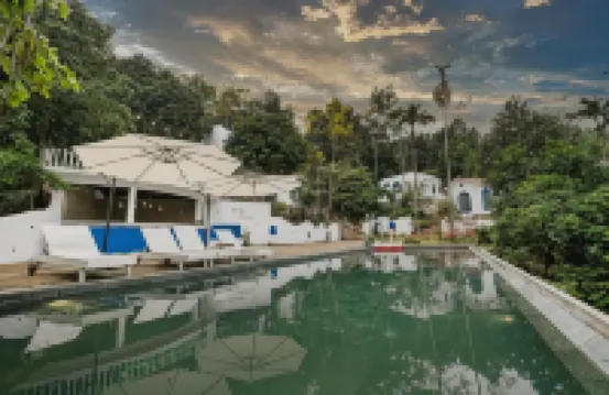 Bella Vista BaVi Retreat