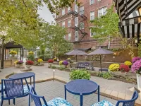 Best Western Plus Hawthorne Terrace Hotel Hotels near Lakeview