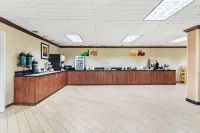 Quality Inn & Suites Civic Center - breakfast