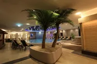 Mauritius Hotel & Therme - Pools