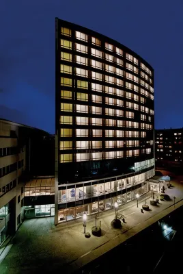 홀리데이 인 코트부스 바이 IHG  호텔