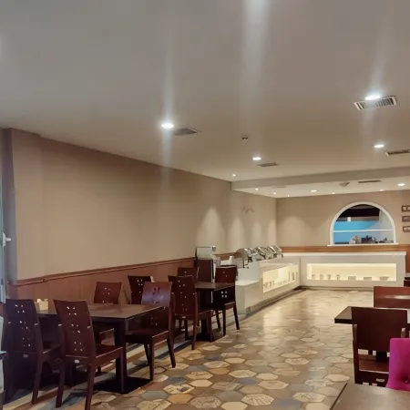 ijoy Hotel