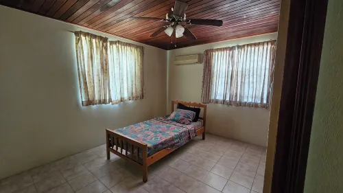 Beautiful and Cozy 3 Bedroom Home in walking distance to the beach and shops!
