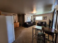 Downtown Mother-in-Law Suite - Apartments