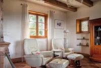 Superb Breton House Facing the Sea, Direct Access to a Beautiful Little Cove - 4-stjärniga