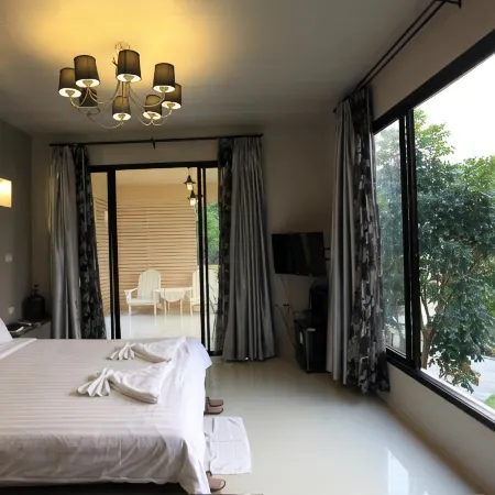 Hi-Scene Resort