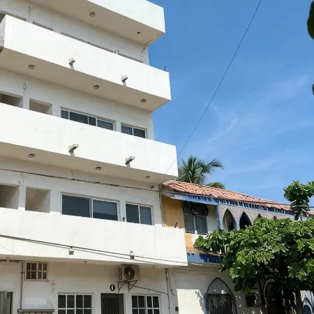 Apartment 3 Maleconcito del Sol Barra de Navidad